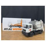 1/50 MAN Atlas Weyhausen Skip Truck NIB Conrad