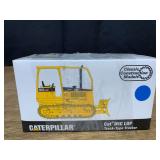 1/48 Caterpillar D5C LGP Crawler NIB CCM