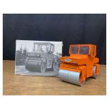 1/25 Hamm DV8 Roller NIB NZG