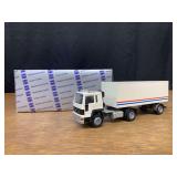 1/50 Volvo F87 Semi NIB Conrad