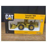 1/50 Caterpillar 988B Wheel Loader NIB Ertl