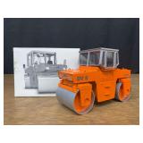 1/25 Hamm DV8 Roller NIB NZG