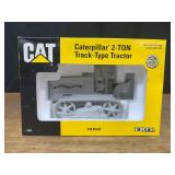 1/16 Holt Caterpillar 2-Ton Crawler Collector NIB Ertl