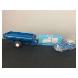 (2) 1/32 Kinze Grain Cart + 1/25 Truck Bank