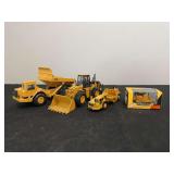 (4) Caterpillar Equipment