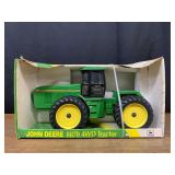 1/16 John Deere 8870 NIB Ertl