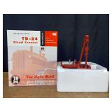 1/25 IH TD-24 Crawler w/Superior Pipe Layer NIB SC