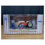1/16 Ford 8N Restoration Set NIB Ertl
