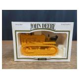 1/16 John Deere 430 Industrial Crawler NIB Ertl