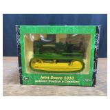 1/16 John Deere 1010 Crawler NIB Ertl
