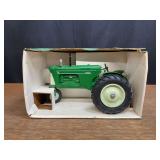 1/16 Oliver 770 Tricycle Collector NIB SC