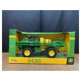 1/32 John Deere 5460I Sprayer NIB Ertl