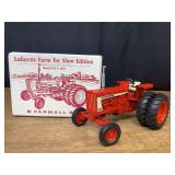 1/16 Farmall 806 1997 Lafayette NIB Ertl
