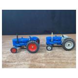 (2) 1/16 Fordson Major + Super Major Ertl