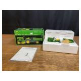 1/16 John Deere 110 L&G Set Precision NIB Ertl