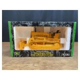 1/16 John Deere 1010 Crawler Collector NIB Ertl