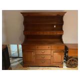 Ethan Allen Heirloom Nutmeg Maple Hutch