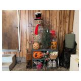 Holiday lot with misc garage items