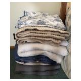 Blue/Grey Comforters/Blankets