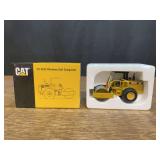 1/50 Caterpillar CS-563C Compactor NIB NZG