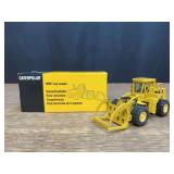 1/50 Caterpillar 966F Log Loader NIB NZG