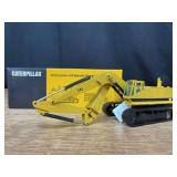 1/50 Caterpillar 245 Excavator w/ Hydraulic Hammer NIB NZG