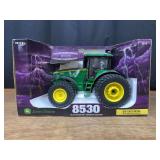 1/16 John Deere 8530 Collector NIB Ertl
