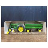 1/16 John Deere A + Wagon Set NIB Ertl