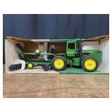 1/16 John Deere 8650 + Disk Set NIB Ertl
