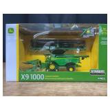1/64 John Deere X9 1000 Combine Prestige NIB Ertl