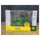 1/16 John Deere 4020 Tractor & Engine Museum NIB Ertl