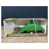 1/16 John Deere 12A Combine Collector NIB Ertl