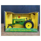 1/16 John Deere 520 NIB Ertl
