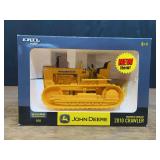 1/16 John Deere 2010 Industrial Crawler NIB Ertl