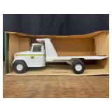 1/16 John Deere Dealer Tilt Bed Truck NIB Ertl