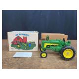 1/16 John Deere 630 LP 1988 NFTS NIB Ertl
