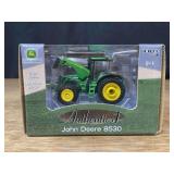 1/64 John Deere 8530 Authentics NIB Ertl