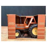 1/16 Hesston 980 NIB SM