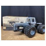 1/16 White 4-210 Silver Stripe NIB SM