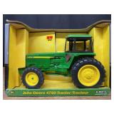 1/16 John Deere 4760 NIB Ertl
