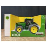 1/16 John Deere 8400R Prestige NIB Ertl