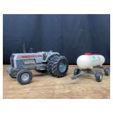 (2) 1/16 White 2-180 + Anhydrous Wagon