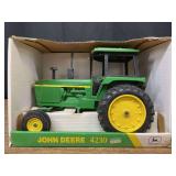 1/16 John Deere 4230 Collector NIB Ertl