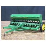 1/16 John Deere Grain Drill Eska