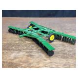 1/16 John Deere Tandem Disk Ertl