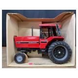 1/16 IH 5088 NIB Ertl