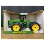1/16 John Deere 9200 NIB Ertl