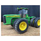 1/16 John Deere 9320 Dealer Ertl