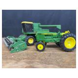 (2) John Deere Combine + Tractor Ertl