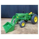 1/16 John Deere 4020 w/Loader Ertl